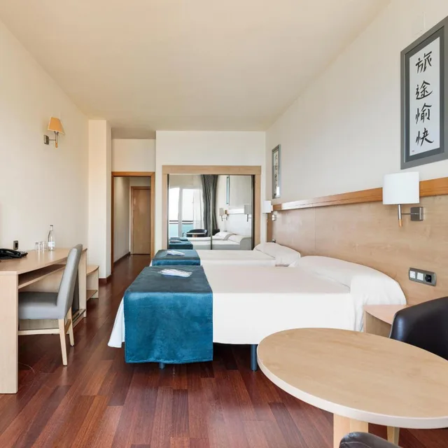 Room, Double Bed, Side Sea View، Best Benalmadena Hotel 1/4