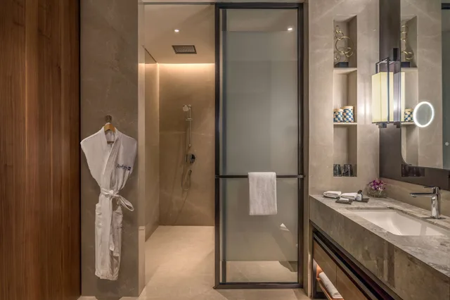 غرفة ديلوكس بسريرين منفصلين بشرفة، Radisson Blu Hotel & Spa Nashik 4/5