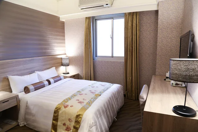 Room, Double Bed, Unique Holiday Hotel 2/4