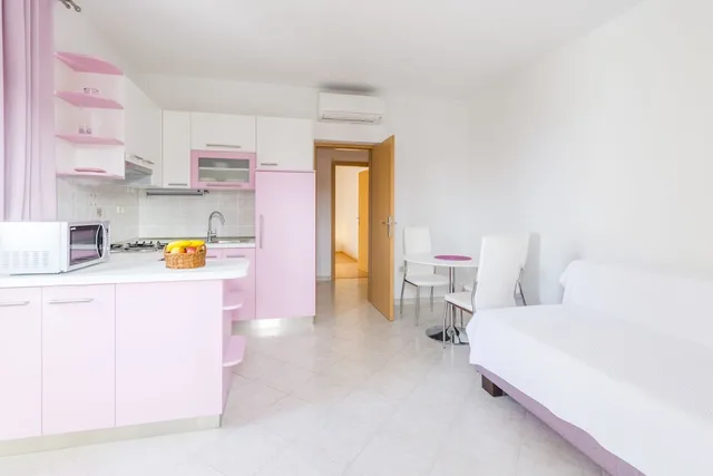 شقة بسرير كينج بإطلالة على البحر بغرفة نوم واحدة، Apartmani Nikolina 7/10