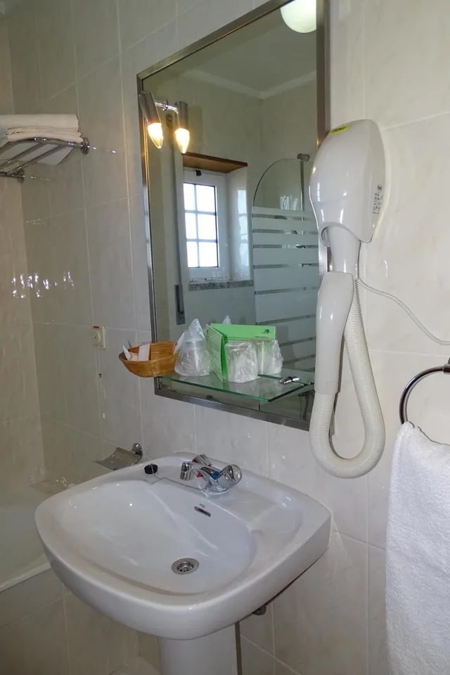 جناح، Hotel Mira Rio 3/3