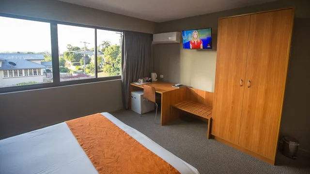 Room, Queen Bed, City Side، Gladstone Reef Hotel Motel 5/6