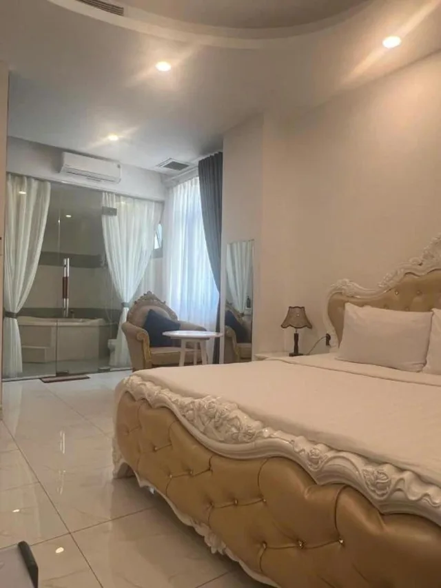 جناح بإطلالة على المدينة بحوض استحمام، White Diamond Hotel - Airport 1/2