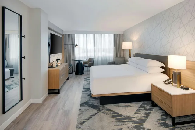 غرفة بسرير كينج، Sheraton Birmingham 11/12