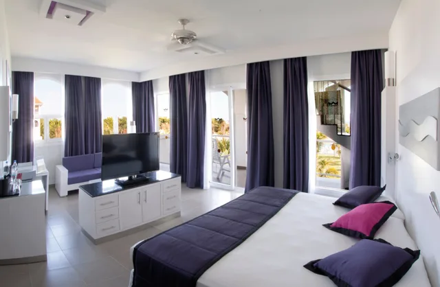 جناح بجاكوزي، Hotel RIU Palace Mexico All Inclusive 1/1