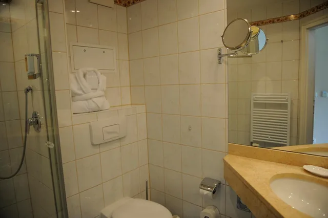 Standard, Double Bed, Hotel Meerlust 3/4