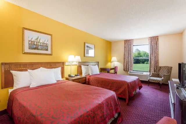 Room, 2 Double Beds, Smoking, Days Inn By Wyndham Tappahannock 1/3