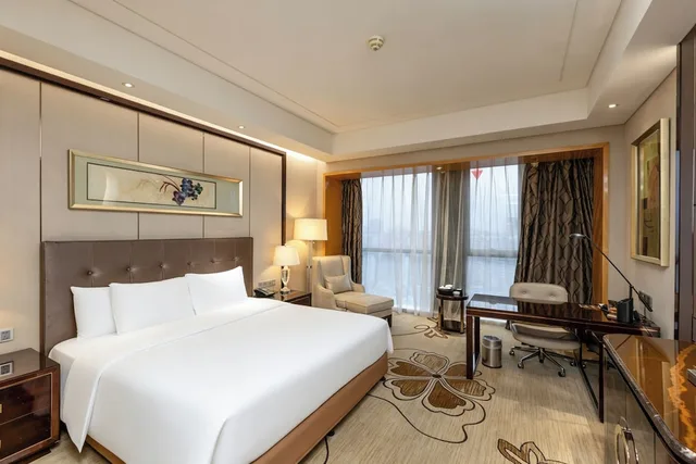 غرفة تنفيذية بسرير كينج، Wanda Realm Zhangzhou 2/8