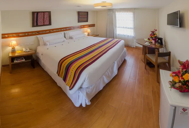 غرفة قياسية بسرير كينج، Taypikala Cusco Hotel 4/7