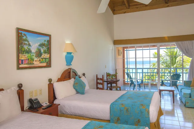 Room, Single, Queen Bed, Sea Front، Whalabocachica 1/2