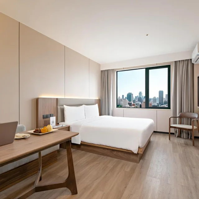 غرفة ديلوكس بسرير مزدوج، Model J Hotel Jakarta Central Park 3/4