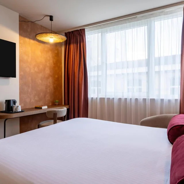 غرفة كلاسيكية سوبيريور بسرير كينج، Mercure Brussels Centre Rogier 1/5