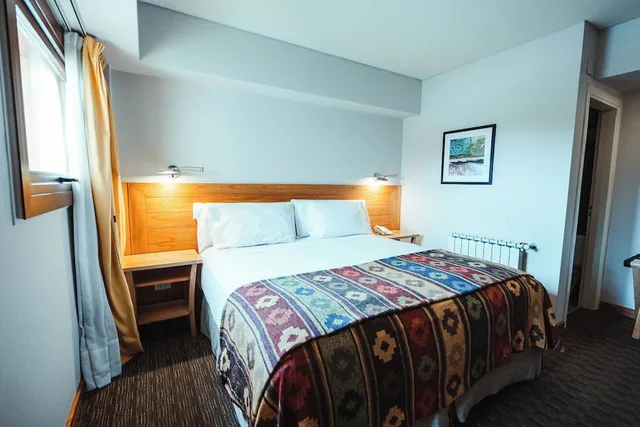 Standard, Twin Beds, Mirador del Lago Hotel 2/4