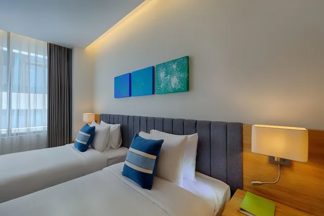 Deluxe, Queen Bed, Parosand Danang Hotel 6/10