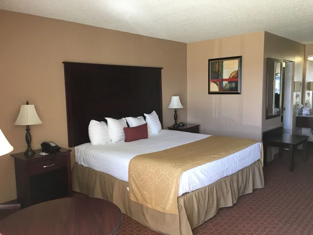 غرفة بسرير كينج، Travelodge By Wyndham Lakeland 7/10