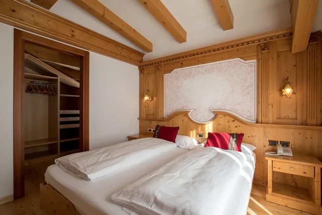 جناح بسرير مزدوج مع أريكة، Hotel Chalet all Imperatore 1/3