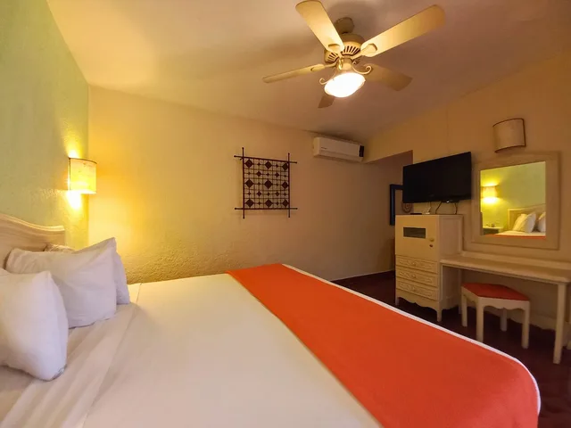 غرفة جونيور بشرفة، Hotel Villa Del Conquistador 1/7