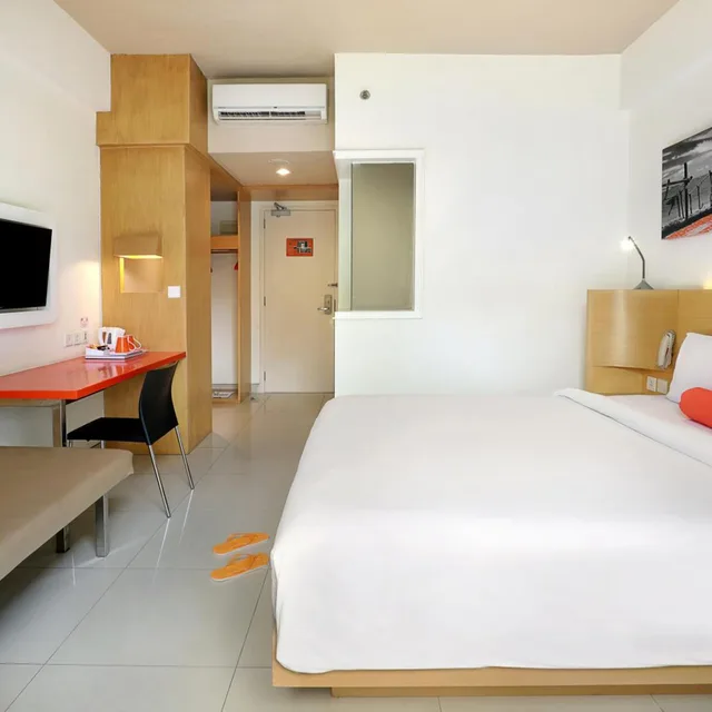 Harris, King Bed، HARRIS Hotel Kuta Tuban 3/5