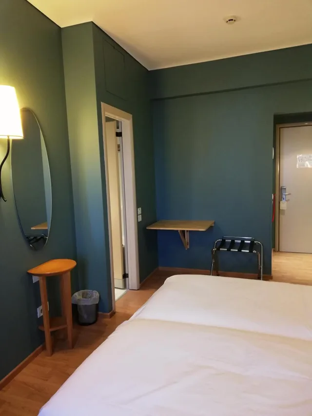 Double Room (Ra)، Olympic 3/10
