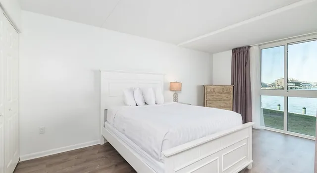 Condo, Premium, Twin Beds, Queen Bed, Bay View, Sofa, Patio، Bay Club Resort 1/7
