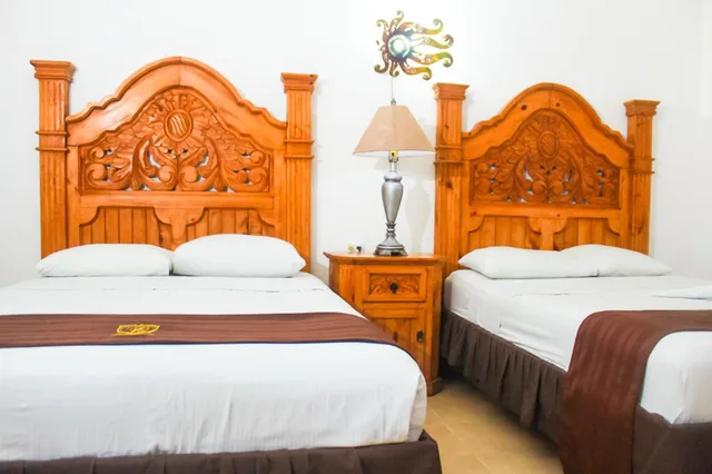 غرفة سوبيريور رباعية بإطلالة على الحديقة، Hotel Palacio Canton 2/7