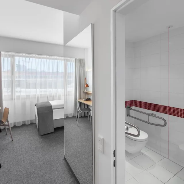 Standard, Single, Accessible, Holiday Inn Munich Leuchtenbergring, an IHG Hotel 5/9