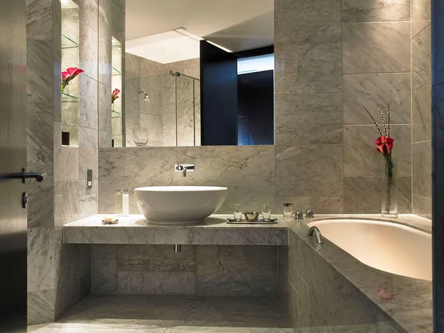 جناح جونيور، Anantara The Marker Dublin Hotel 5/7