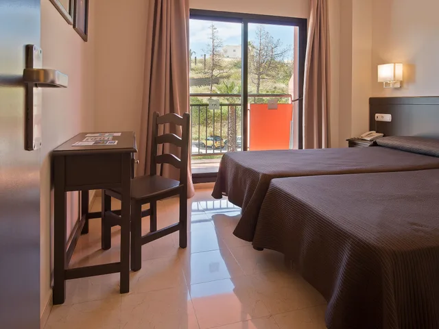شقة بأربعة أسرّة بشرفة بغرفتي نوم مع أريكة، Fuengirola Beach Aparthotel 6/10