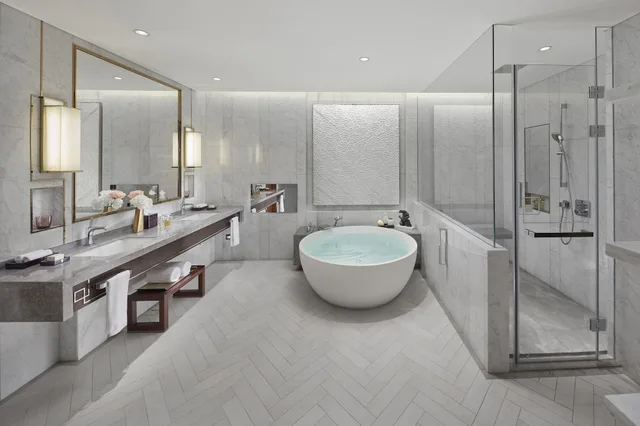 جناح بريميير بسرير كينج، Mandarin Oriental Wangfujing Beijing 2/2