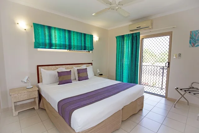Motel, Queen Bed، MISSION REEF RESORT 3/6