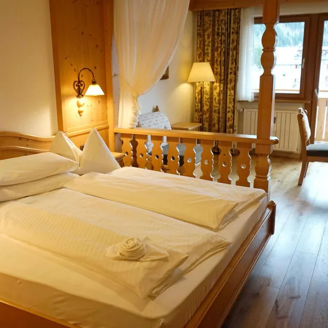 غرفة كومفورت بسرير مزدوج، Hotel Cesa Tyrol 2/8