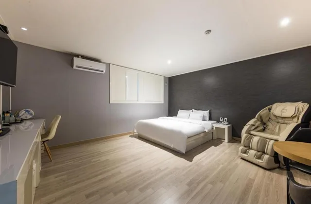 غرفة ديلوكس بسرير مزدوج، Daesan Hotel 3/5