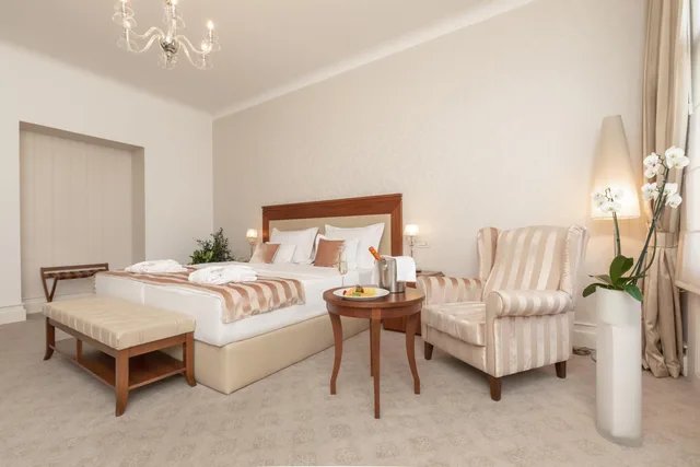 Premium, Superior, Double or Twin Bed, Le Premier Boutique Hotel 2/6