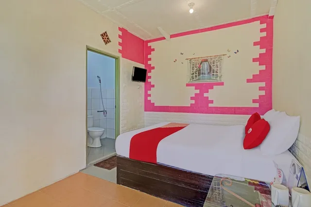 غرفة قياسية بسرير مزدوج، Hotel O Villa Inn App Trawas Bintaro Syariah 6/10