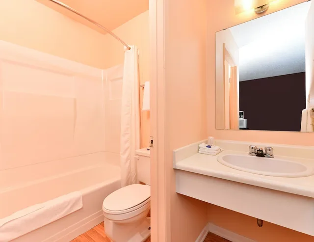 جناح بسريرين كوين للمدخنين، Canadas Best Value Inn Whitecourt 4/5