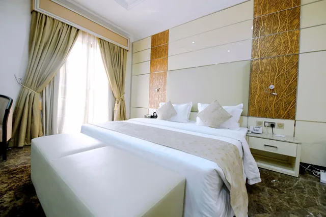 غرفة ديلوكس بسرير كينج، Wells Carlton Hotel and Apartment Abuja 1/1