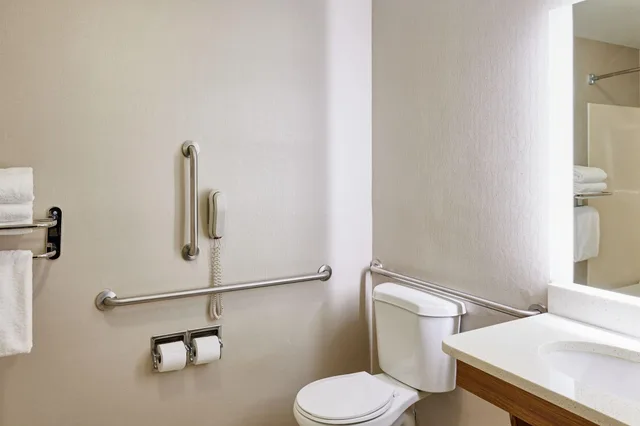 استوديو بسرير كينج لذوي الإعاقة، Springhill Suites Phoenix Tempe Airport 2/7