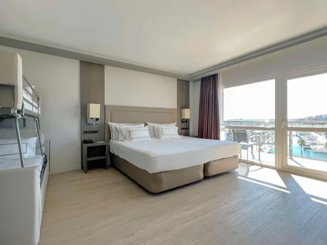 Grand, Double Bed, Melia Alicante 7/10