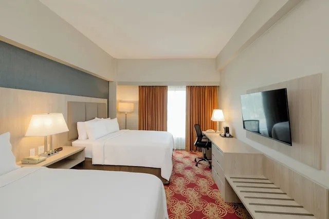 غرفة قياسية بسريرين كوين، Holiday Inn Managua - Convention Center 3/8