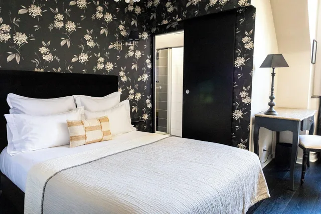 Classic, Hotel Du Mail 3/10