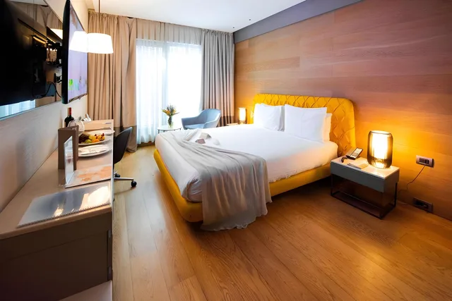غرفة تنفيذية بسرير مزدوج بإطلالة على المدينة بغرفة نوم واحدة، Dosso Dossi Hotels and SPA Downtown 2/2
