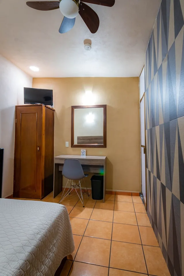 Standard, Double Bed, Hotel Estefania 2/10