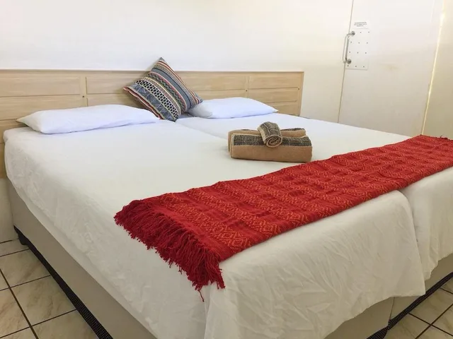 جناح عائلي بريميوم بسريرين منفصلين مع أريكة، Jessica's B&B 2/6