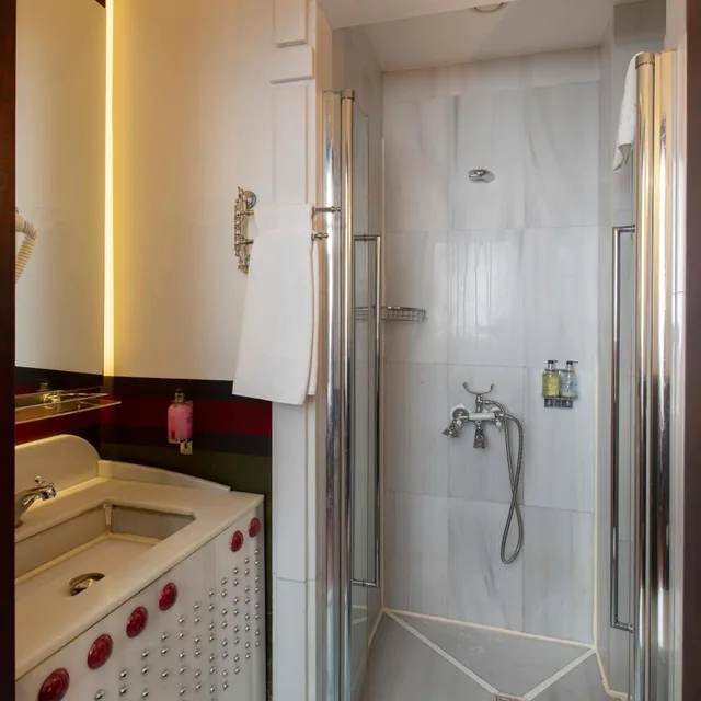غرفة ديلوكس بسرير كينج، Premist Hotels Sultanahmet 5/5