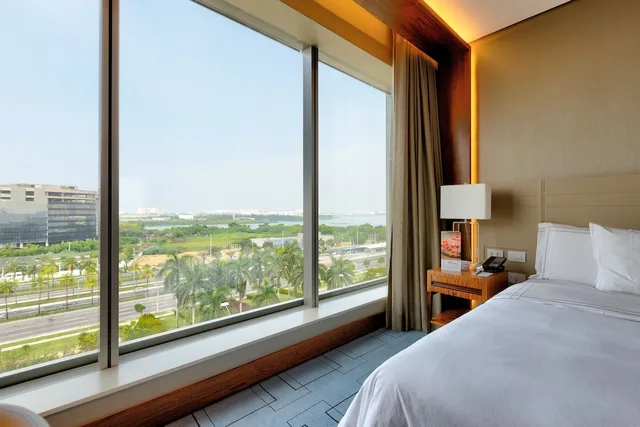 غرفة تنفيذية بسرير كينج مع دخول صالة النادي، Hilton Barra Rio De Janeiro 1/3