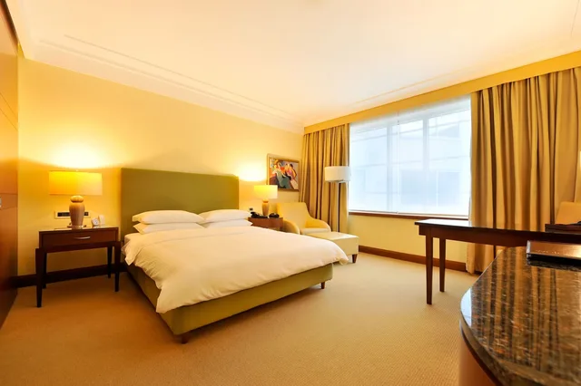 غرفة سوبيريور بسرير كينج، Regent Warsaw Hotel 1/2