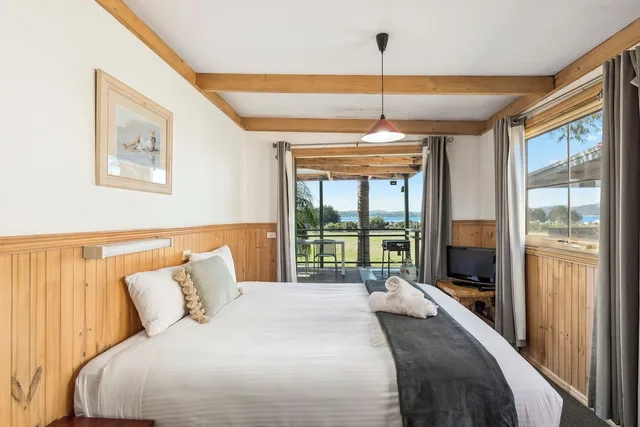 فيلا بسرير بطابقين وسريرين كوين بإطلالة على البحر بـ3 غرف نوم، Coachhouse Marina Resort 2/9