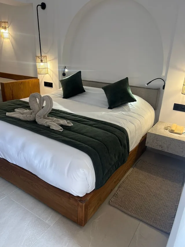 بنغل سوبيريور بسرير كينج بإطلالة على الحديقة، Al Jazira Beach 1/4
