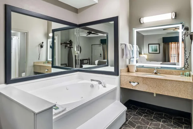 غرفة بسرير مزدوج، Best Western Inn Monroeville AL 4/5