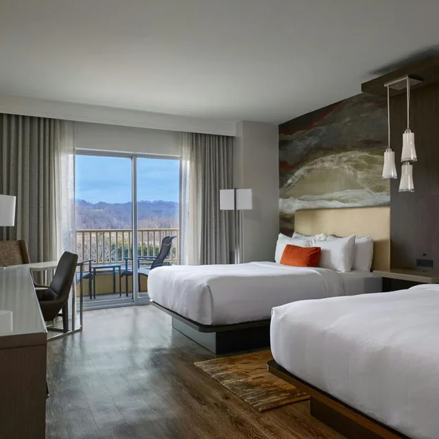 Renovated, Accessible, Marriott Meadowview Conference Resort Convention Center 7/10